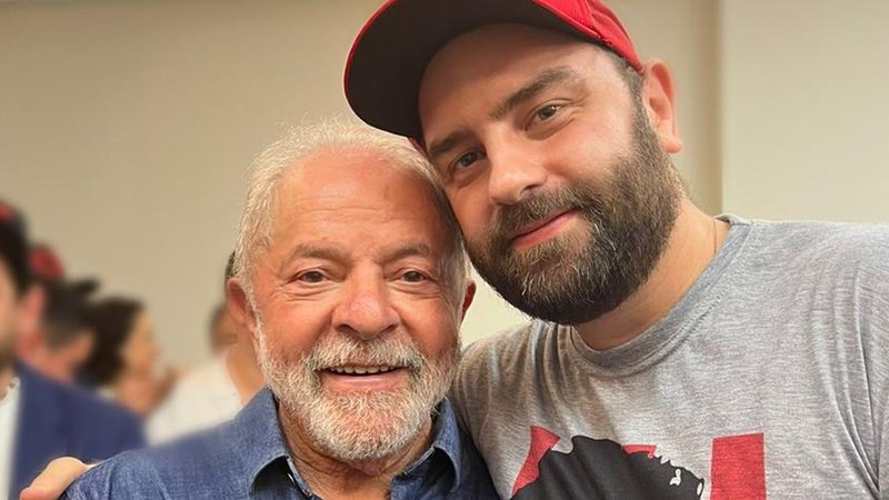 Filho mais novo de Lula chama atenção na web com beleza - Reprodução/Twitter