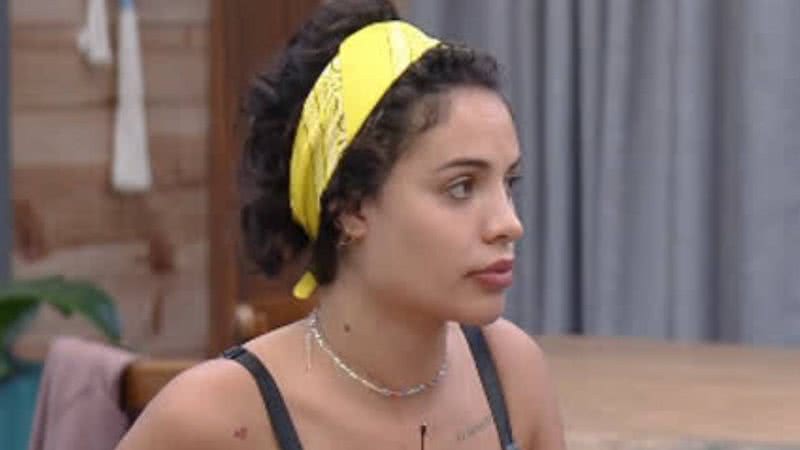 A Fazenda 13: Aline Mineiro pega micose no pé e culpa xixi de peões: "Nunca tive nada" - Reprodução/Record TV