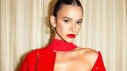 Bruna Marquezine deixa fãs de queixo caído com look vermelho em Paris - Reprodução / Instagram