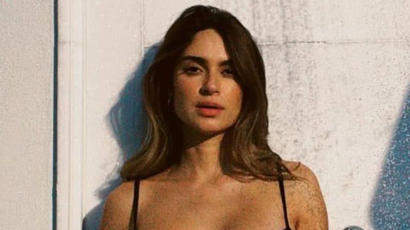 Aos sete meses, Thaila Ayala toma sol só de biquíni e barrigão de grávida rouba a cena: "Tá enorme" - Reprodução/Instagram