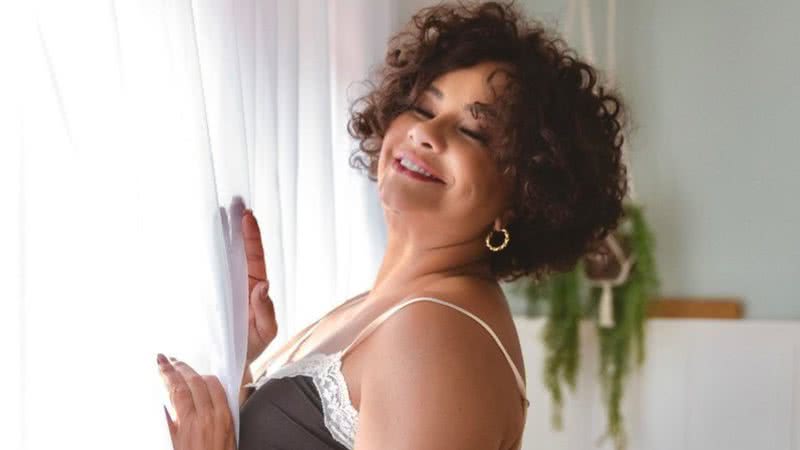 Aos 65 anos, Solange Couto marca bumbum em pijama milimétrico e curvas chocam: "Diva" - Reprodução/Instagram