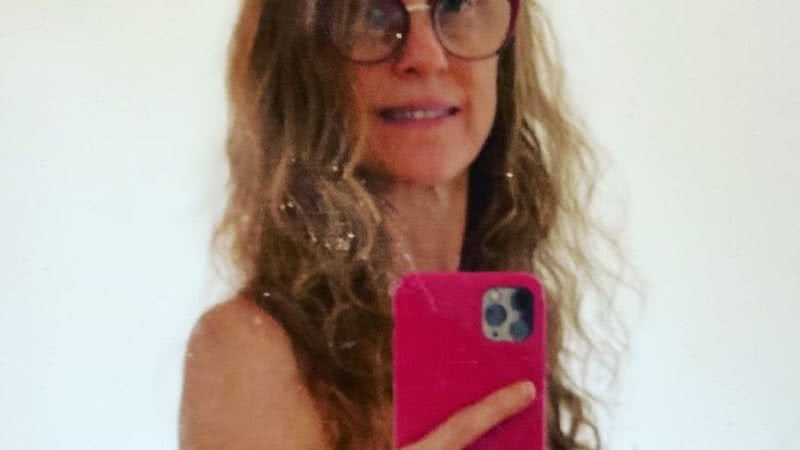 Betty Gofman dá show de maturidade e faz topless aos 56 anos: "Meu corpo, minhas regras" - Reprodução/Instagram