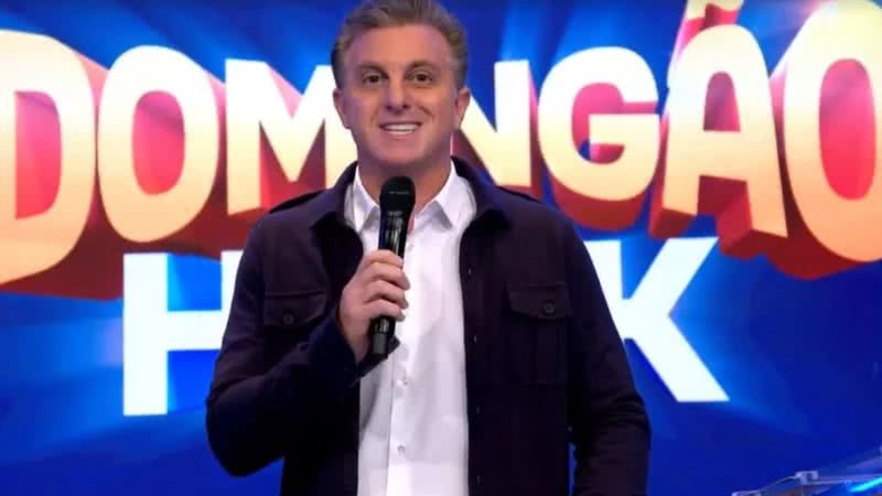 Luciano Huck celebra estreia no 'Domingão' e ignora erros - Reprodução / TV Globo