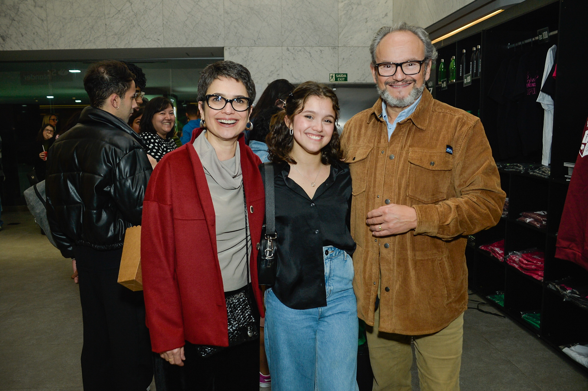 Sandra Annenberg, Elisa Annenberg e Ernesto Paglia