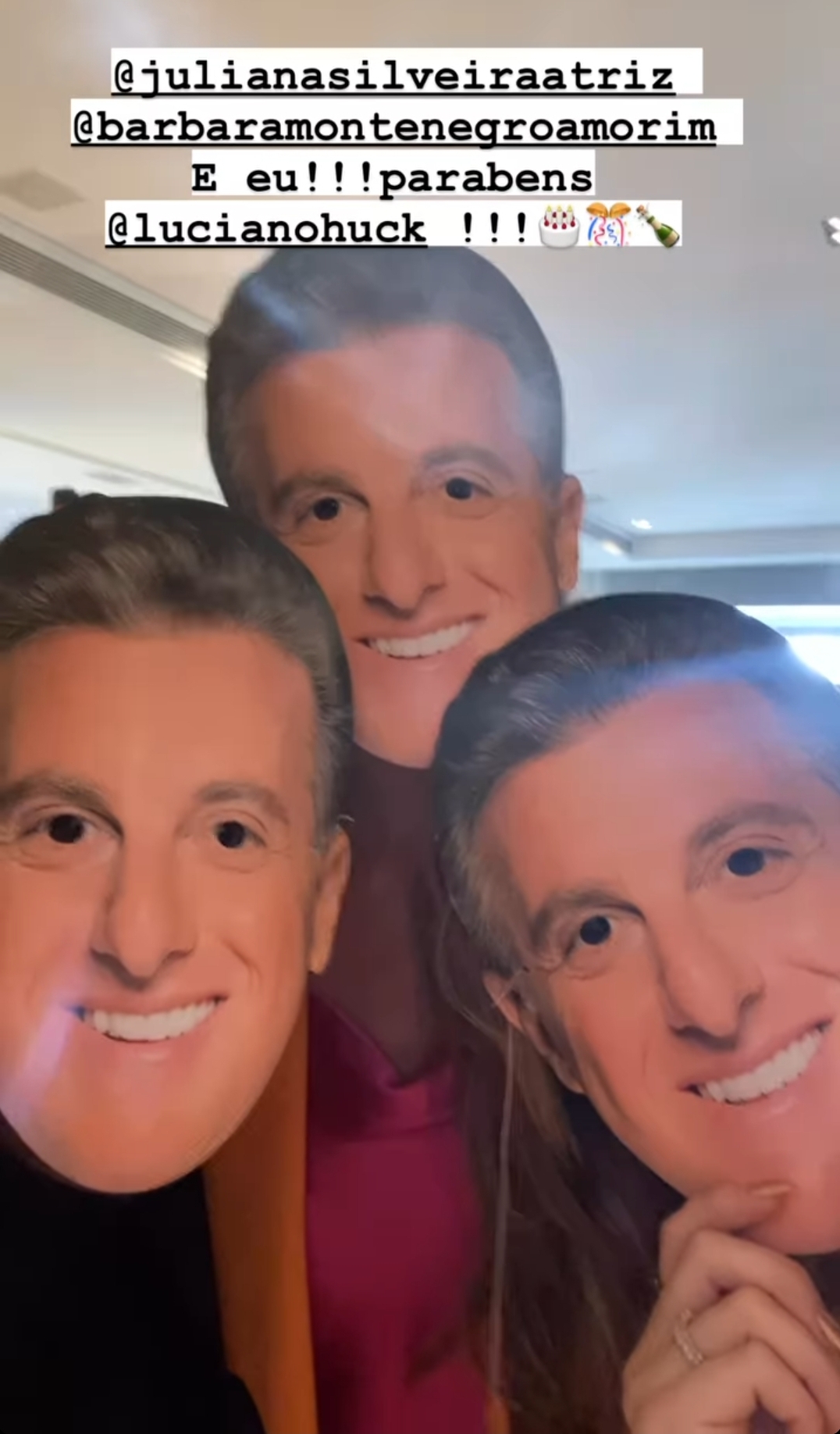 Luciano Huck é surpreendido com festa