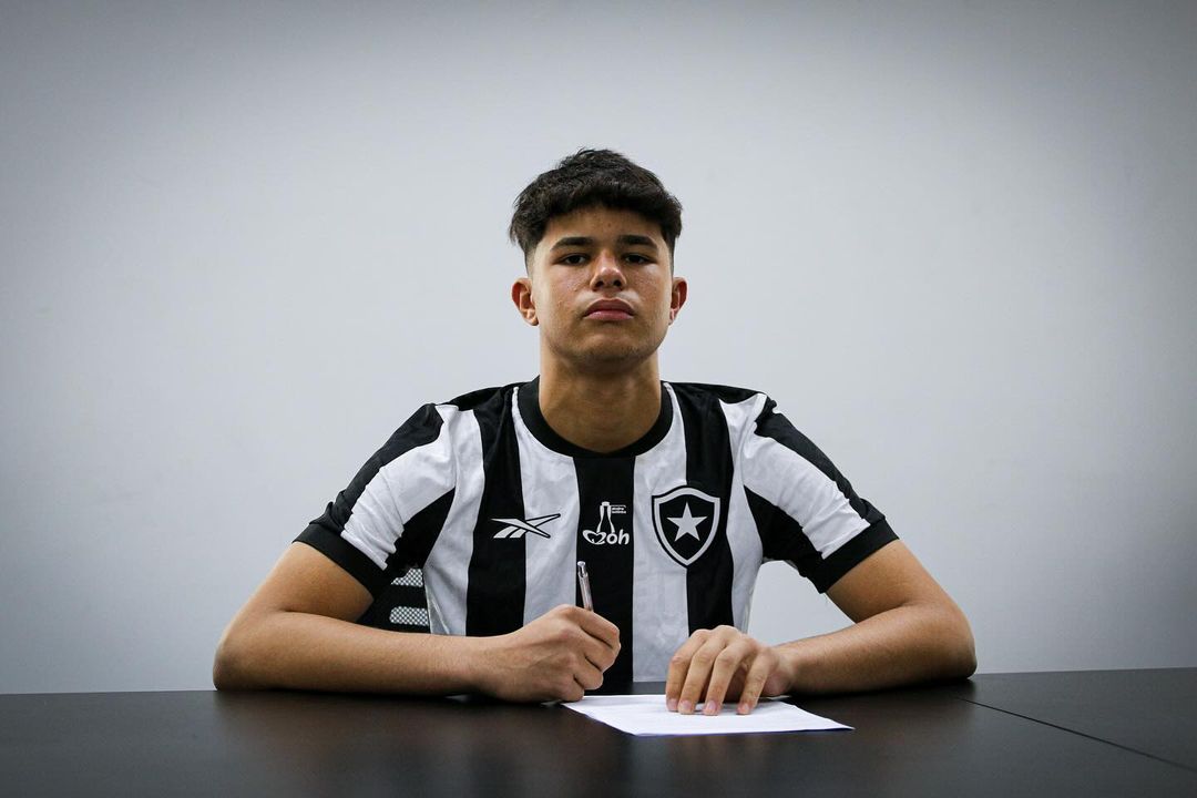 Bruninho Samudio é contratado pelo Botafogo