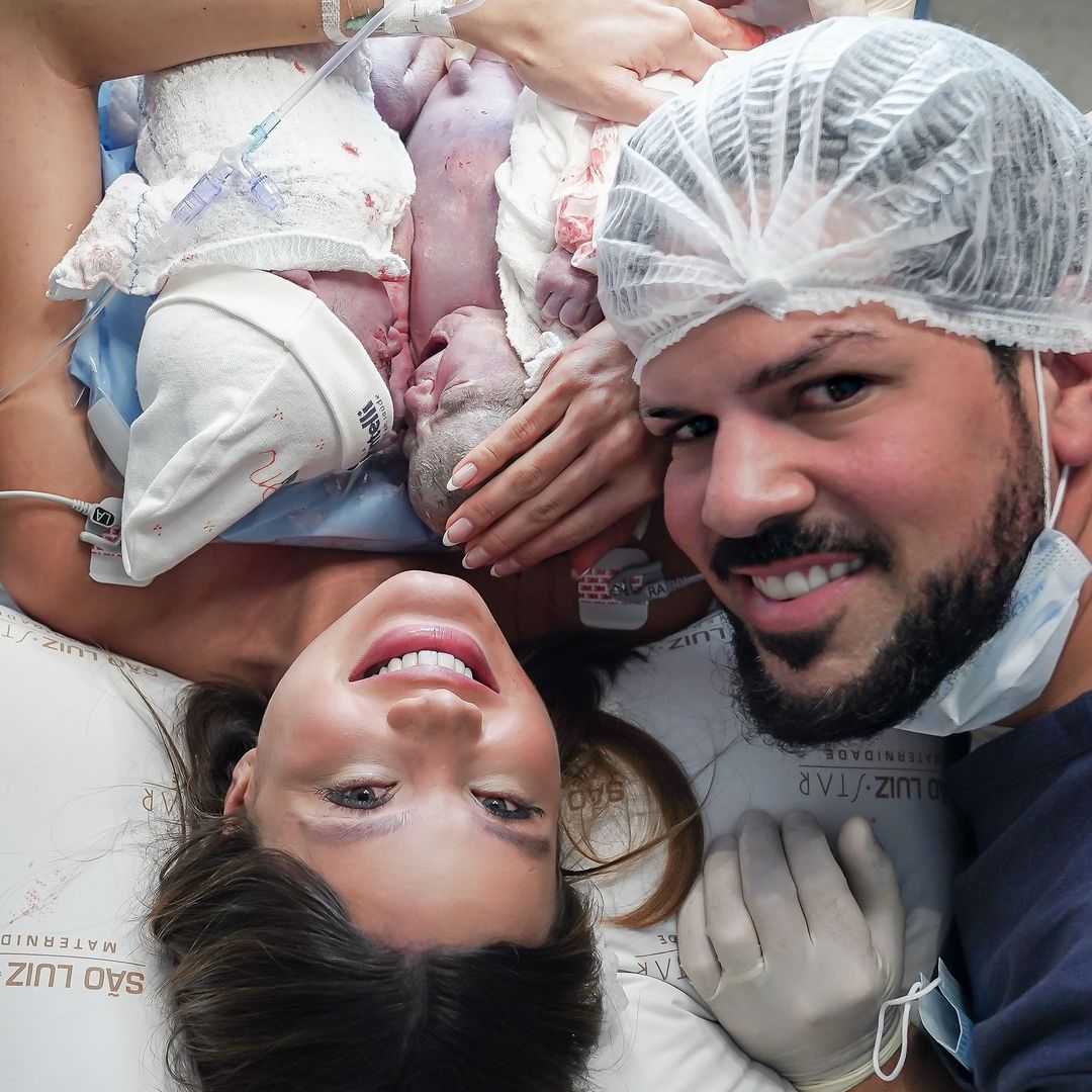 Primeira foto dos gêmeos recém-nascidos de Sorocaba e Biah Rodrigues