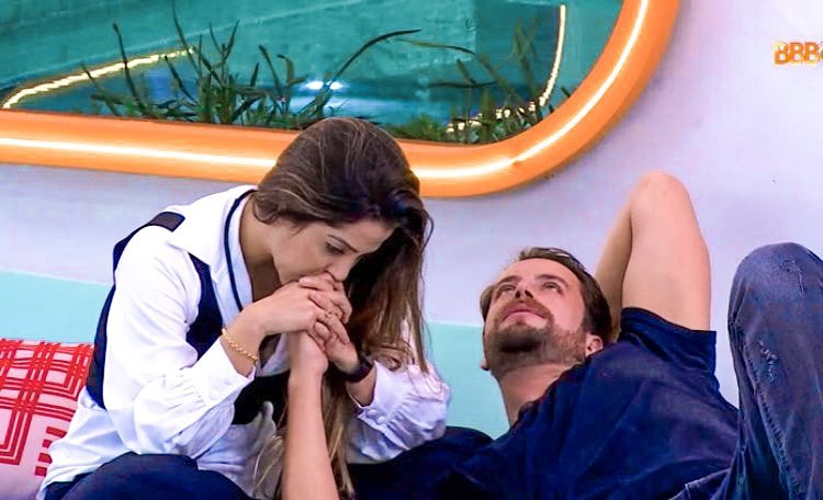 Laís e Gustavo durante o BBB22