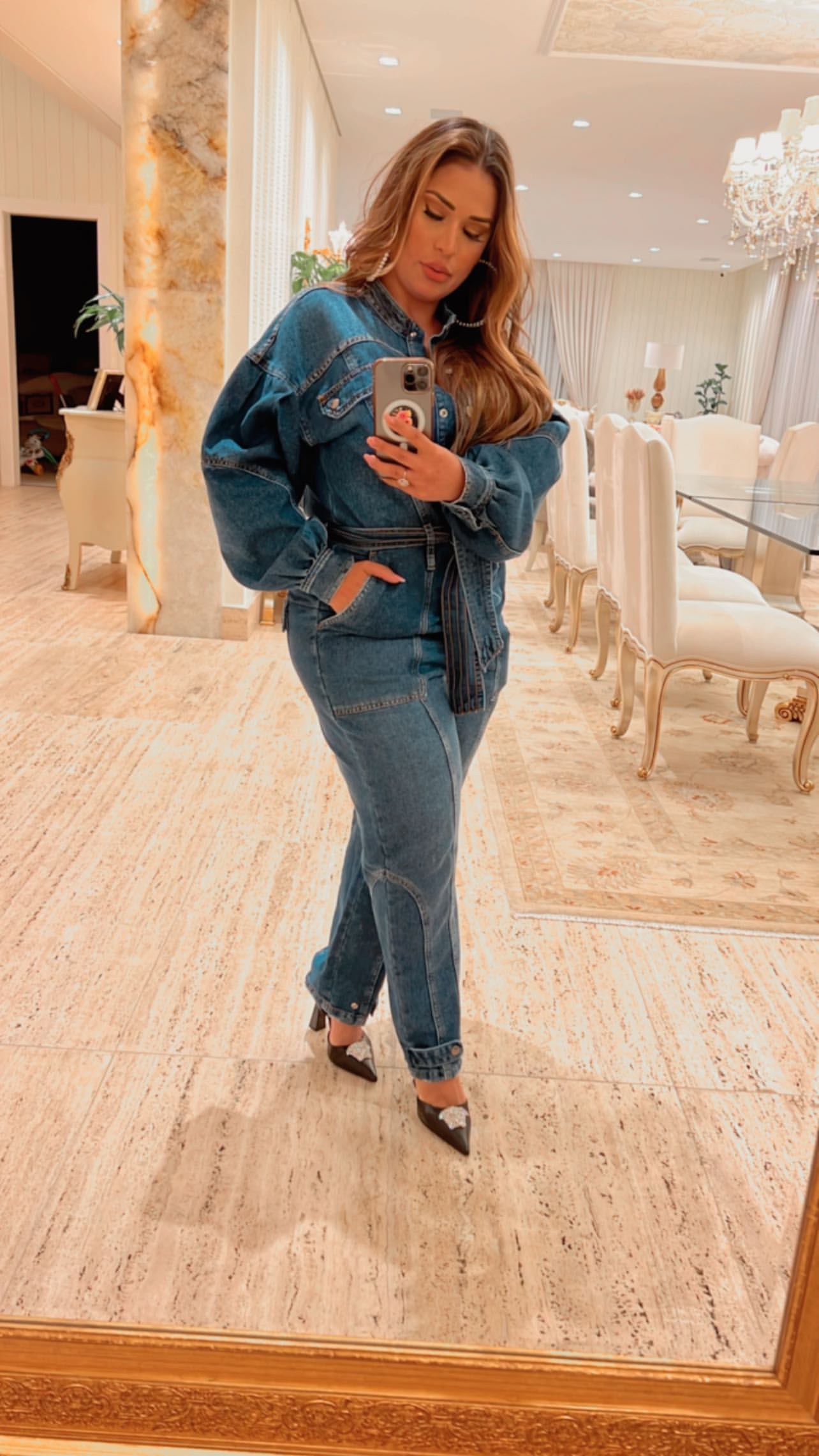 Simone: look todo jeans