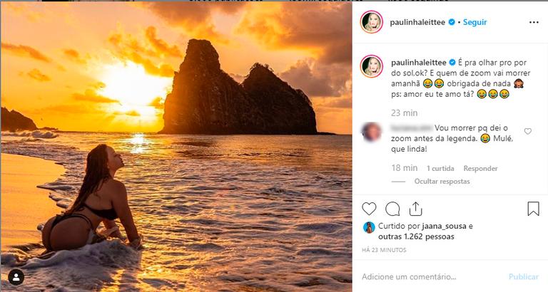 Ex-BBB Paulinha Leite empina bumbum