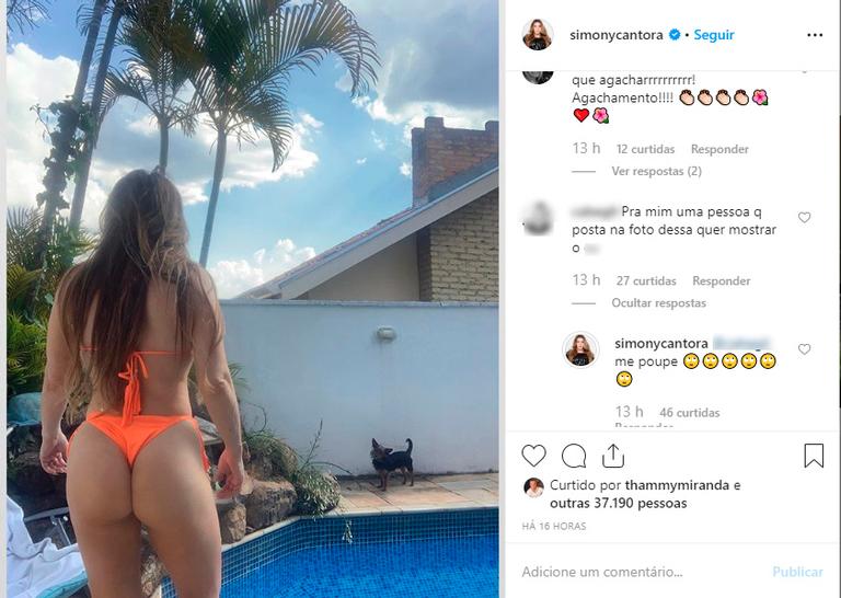 Simony exibe bumbum e recebe críticas