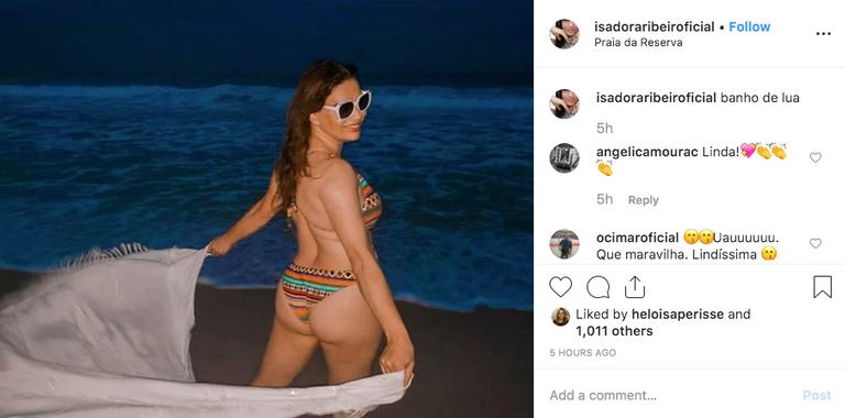 Isadora Ribeiro surge de biquíni na praia