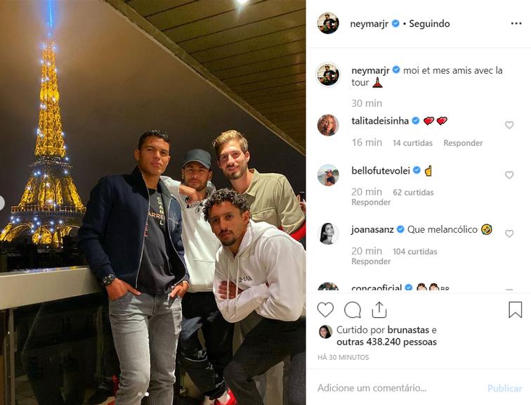 Neymar Jr curte Paris com seus amigos