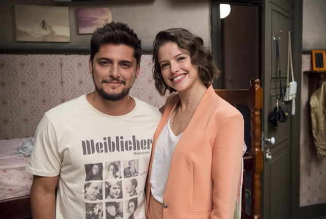 Josiane (Agatha Moreira) e William (Bruno Gissoni) em A Dona do Pedaço