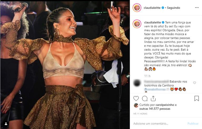 Claudia Leitte comemora início da turnê após parto