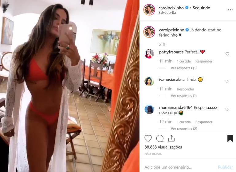 Carol Peixinho exibe corpão ao surgir de biquíni vermelho