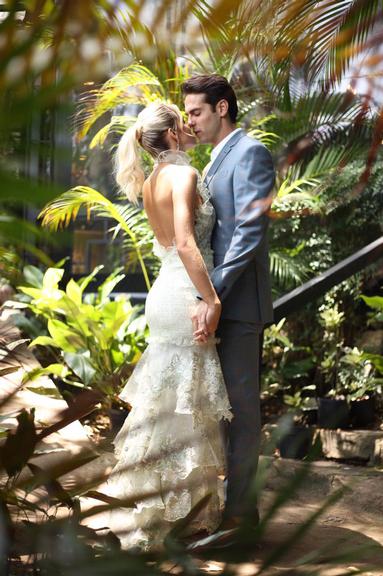 Kaká e Carol Dias fazem almoço pré-casamento