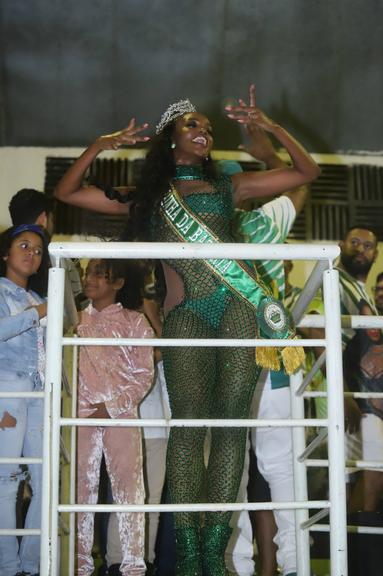 Iza é coroada Rainha de Bateria da Imperatriz Leopoldinense