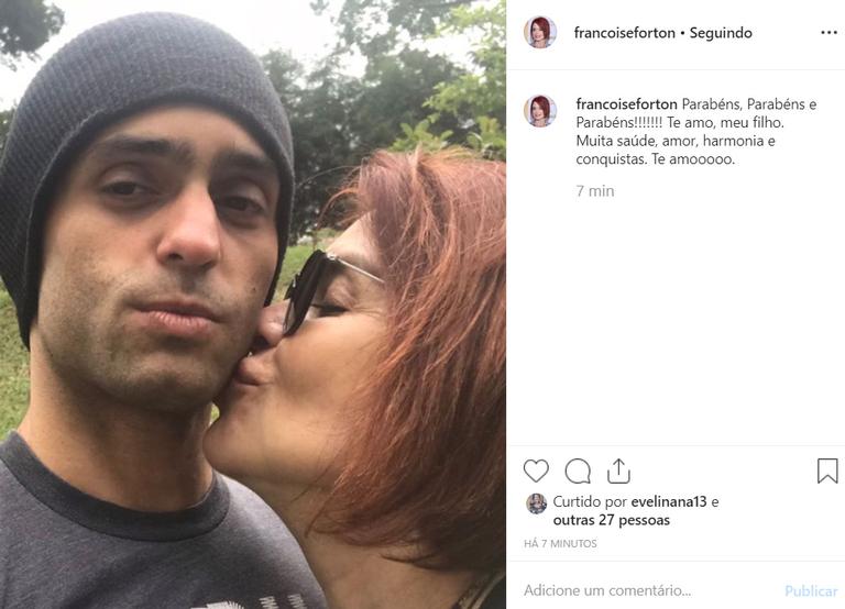 Françoise Forton mostra foto rara com o filho bonitão: 'Parabéns'