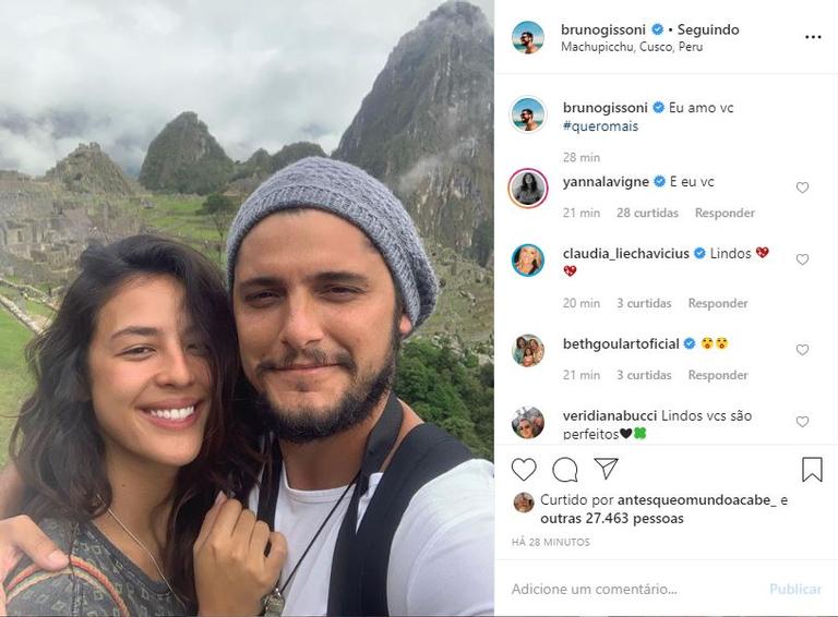 Yanna Lavigne comemora 30 anos ao lado de Bruno Gissoni