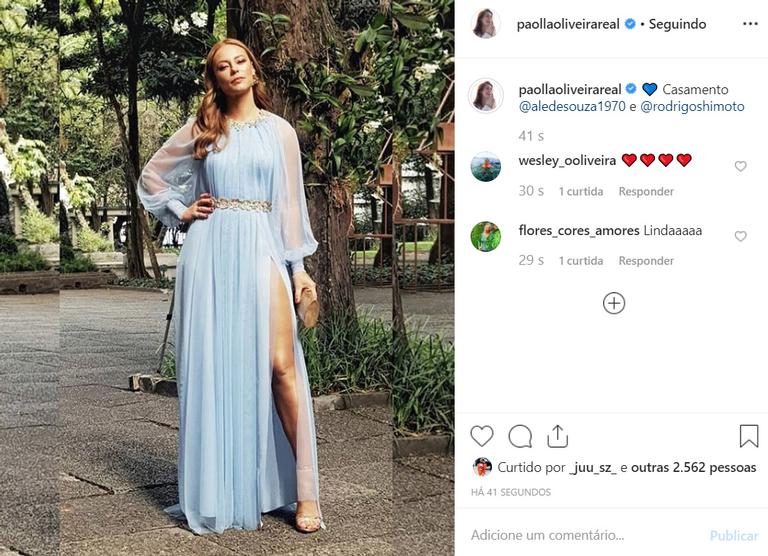 Paolla Oliveira surge com look deslumbrante no casamento de amigo