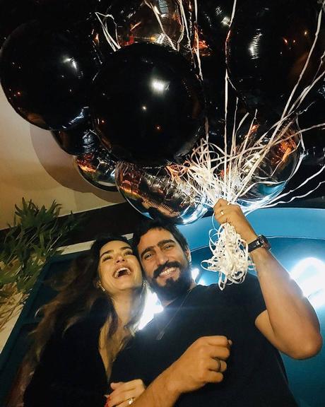 Thaila Ayala posta foto da festa surpresa que preparou para o marido