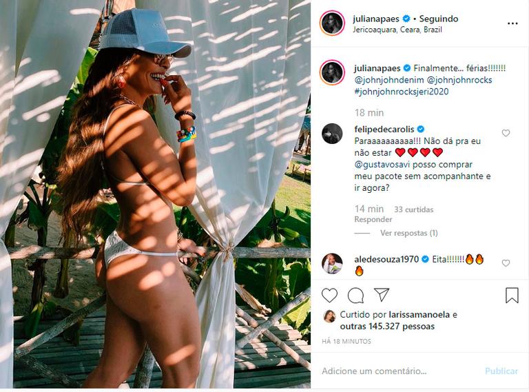 Juliana Paes ostenta corpão de biquíni