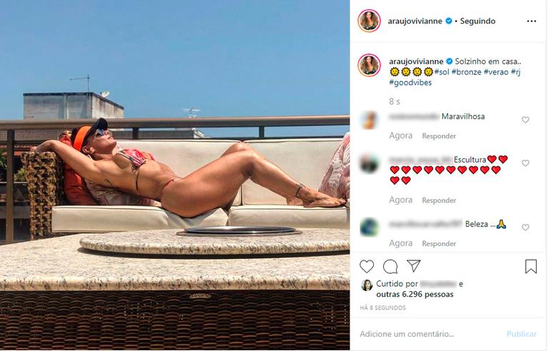 Viviane Araújo mostra corpão ao se bronzear na laje