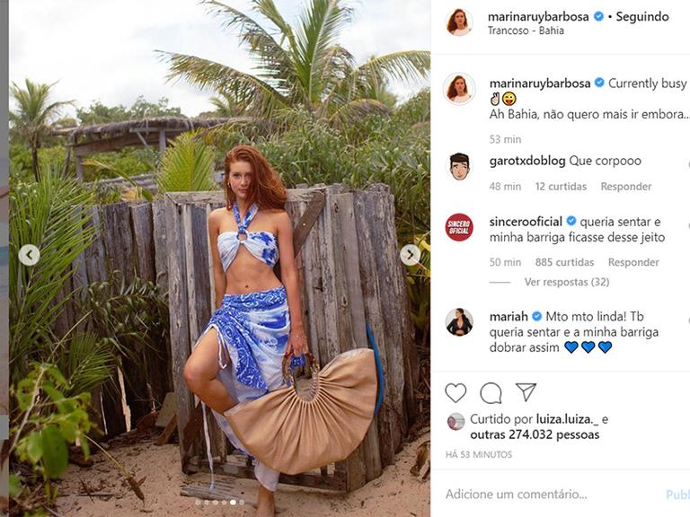 Marina Ruy Barbosa surge chiquérrima e cinturinha fina rouba a cena na praia