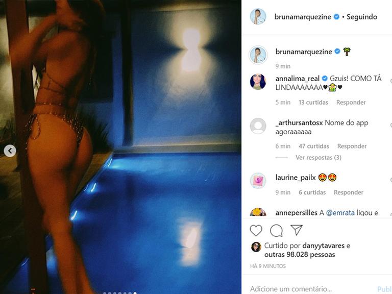 Bruna Marquezine ostenta beleza com biquíni micro e ousado