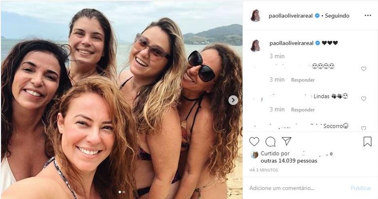 Paolla Oliveira com amigas