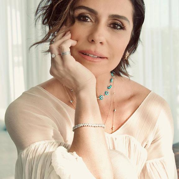 Giovanna Antonelli posa com look deslumbrante e deixa seguidores boquiabertos