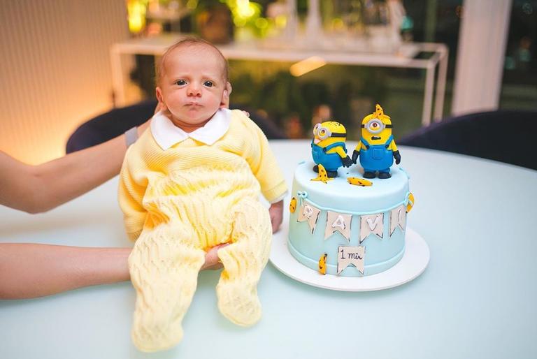 Ravi, filho de Alok e Romana Novais