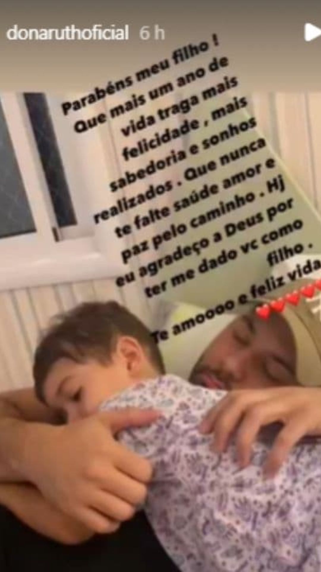 Mãe de Marília Mendonça celebra aniversário de Murilo Huff