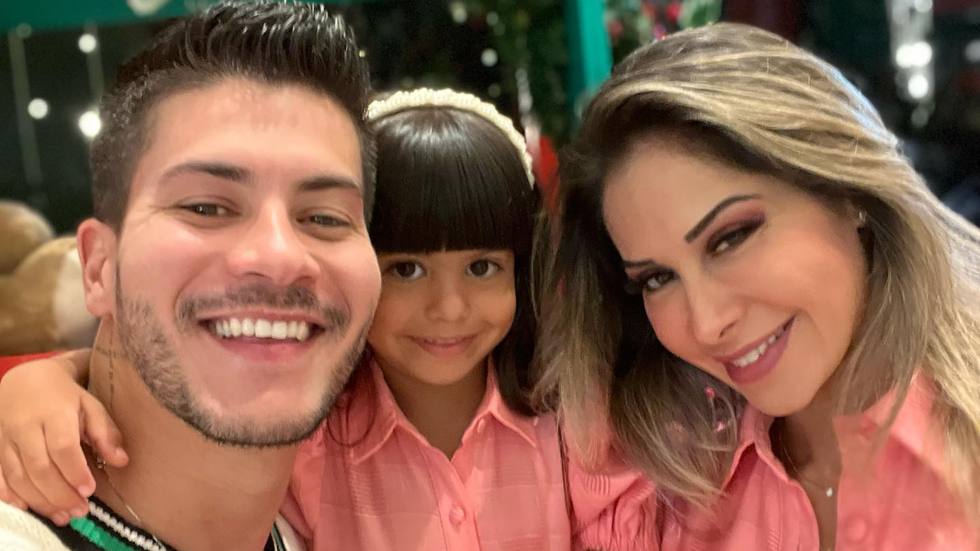 Reataram? Arthur Aguiar e Maíra Cardi passam Natal juntinhos: “Noite linda”