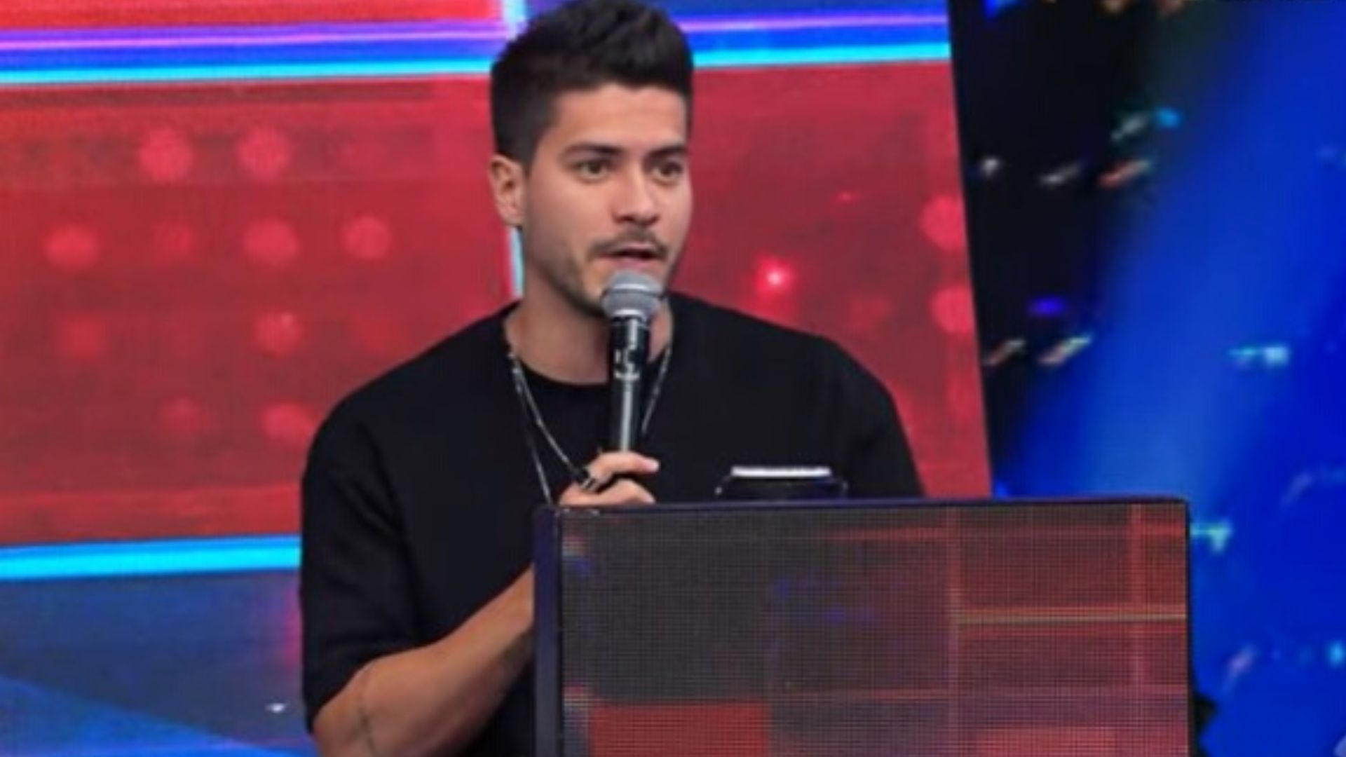 Arthur Aguiar abre o coração e desabafa sobre momento difícil: “Me machucando”