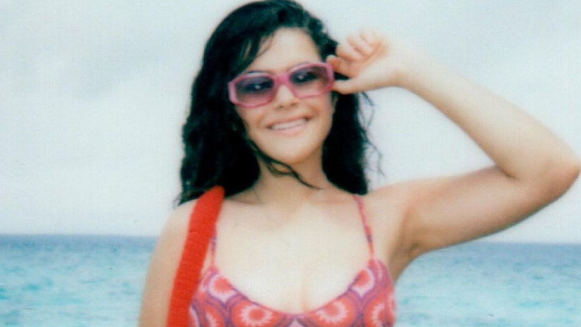 Maisa exibe corpo sequinho em biquíni ousado e deixa virilha de fora: “Nota 10”
