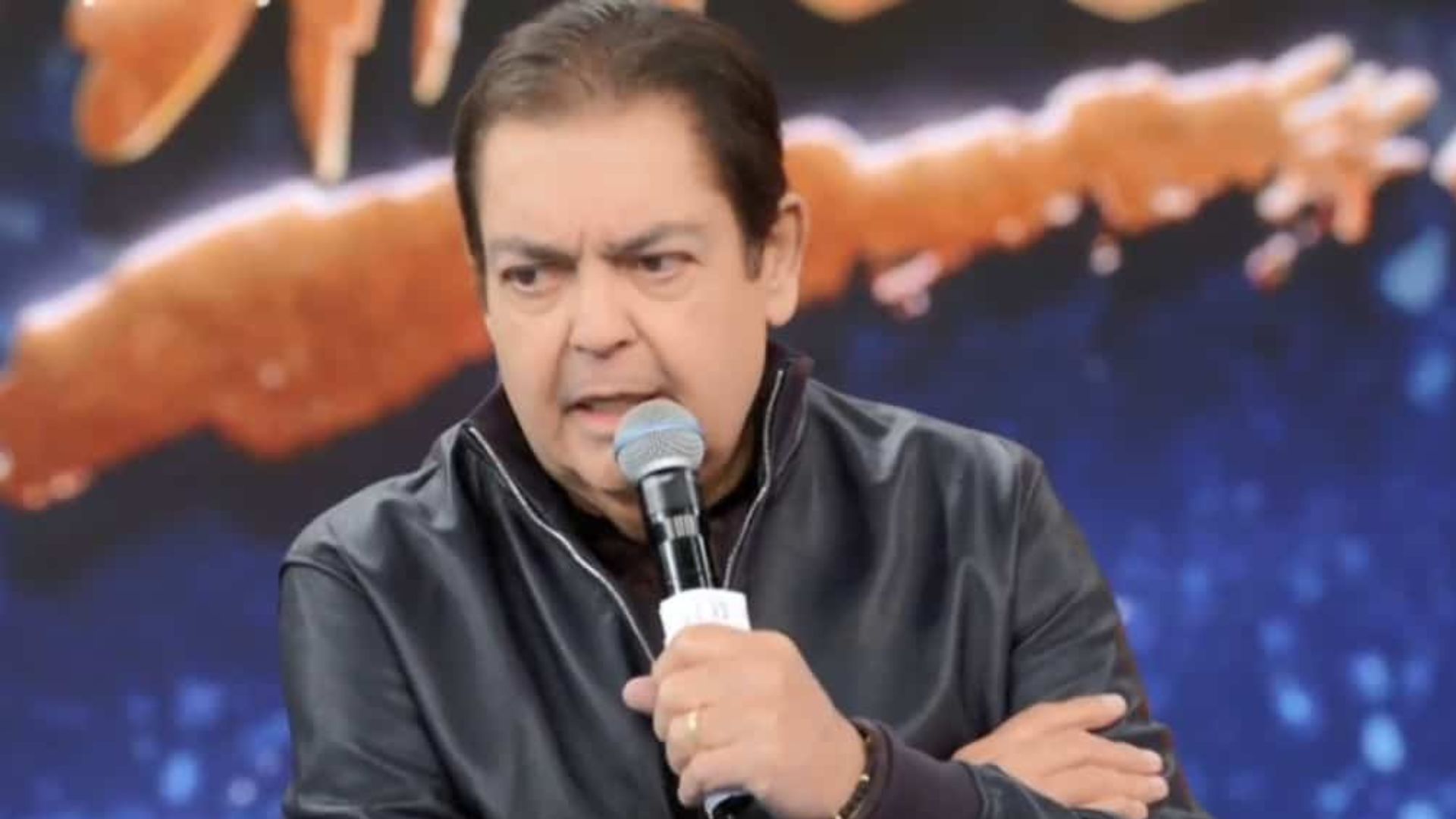 Sensitiva prevê retorno de Faustão para a Globo e divide opiniões: “Doente”