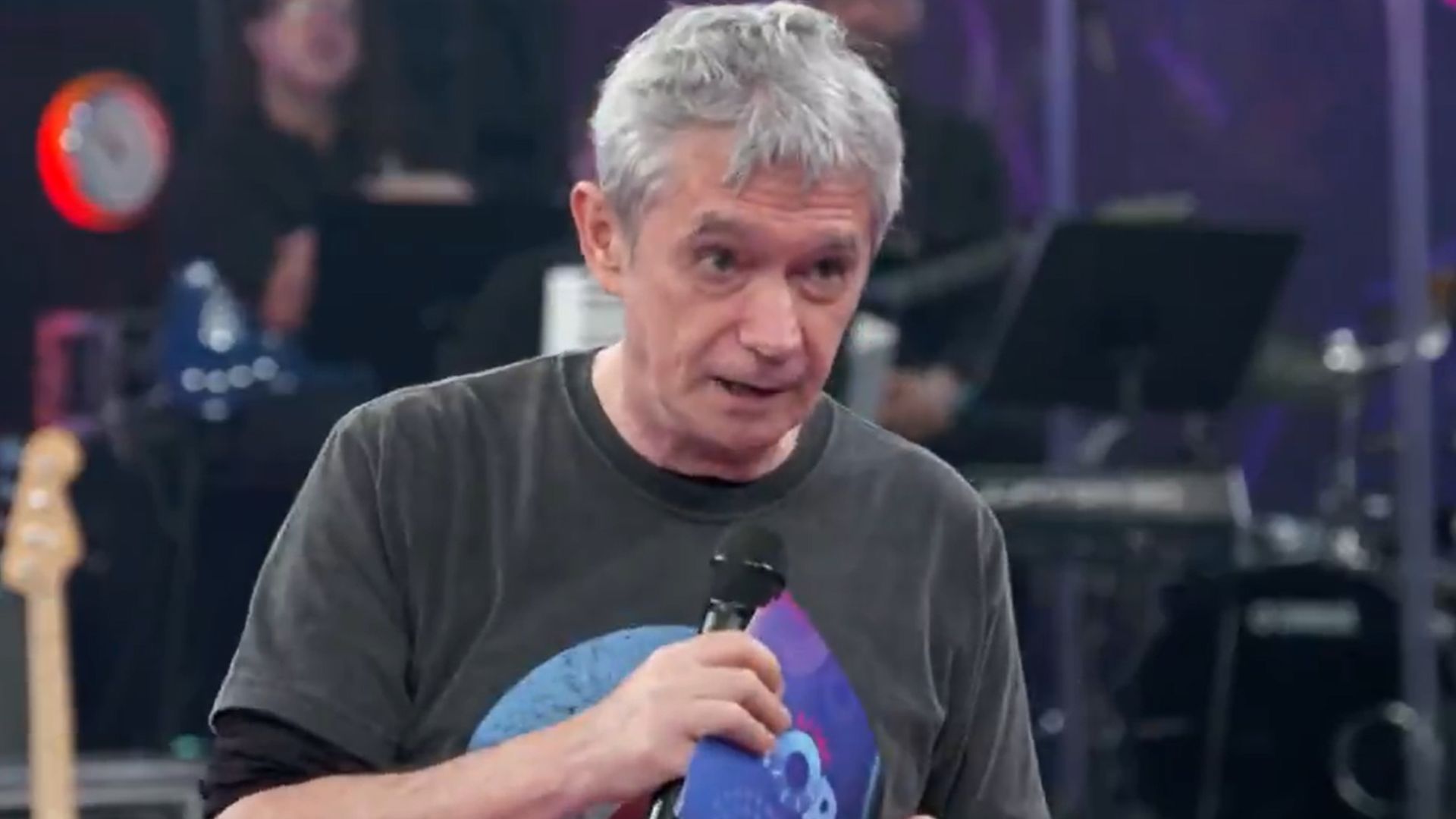 Serginho Groisman se irrita após boatos sobre o fim do Altas Horas: “Não por enquanto”