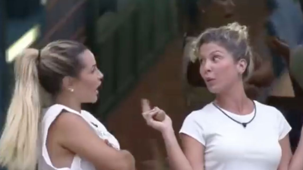 A Fazenda 14: Babi e Deolane voltam a brigar e atriz dispara: “Você é muito rídicula e patética”