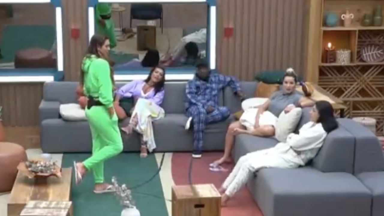 A Fazenda 14: Deolane e Moranguinho puxam torcida para Ruivinha de Marte voltar como fazendeira: “Dá sua vida”