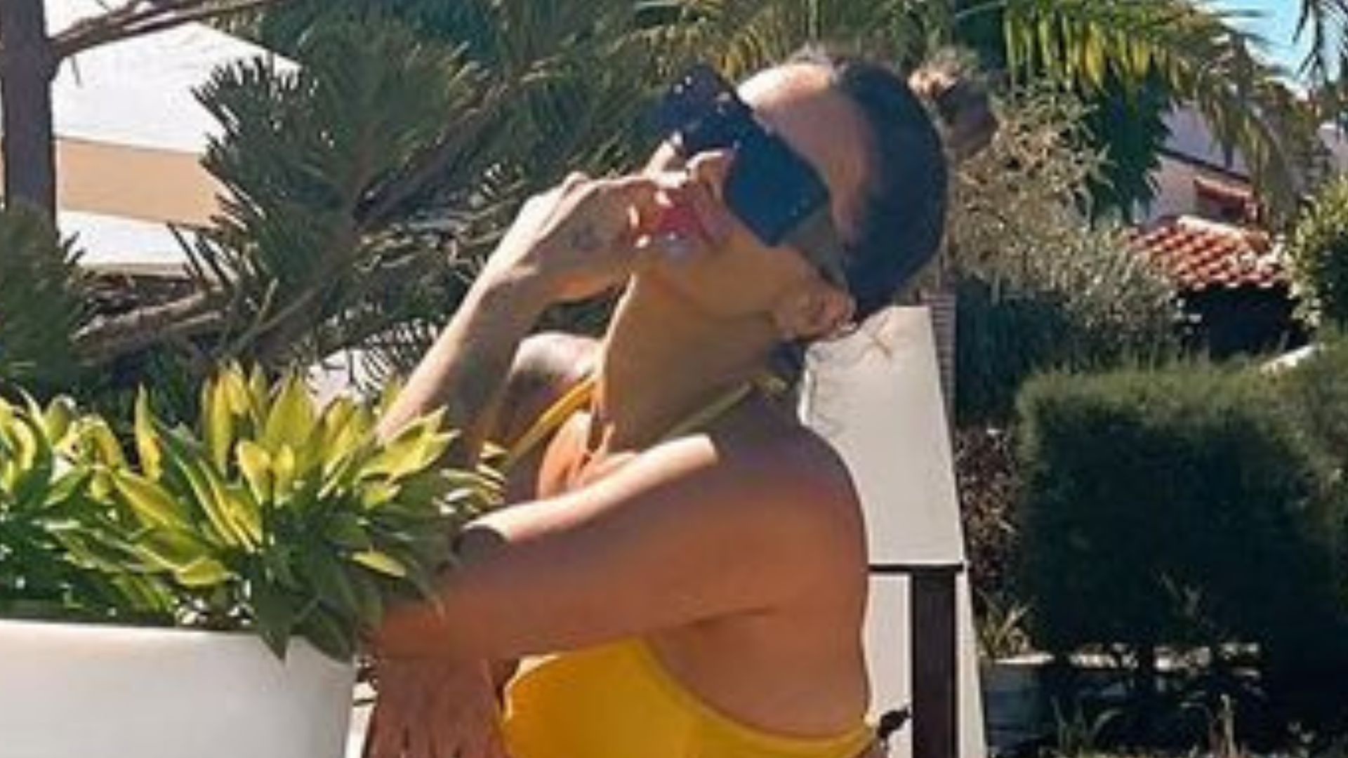 Aos 39 anos, Kelly Key posa de biquíni e exibe físico bem sarado: “A mãe tá on”