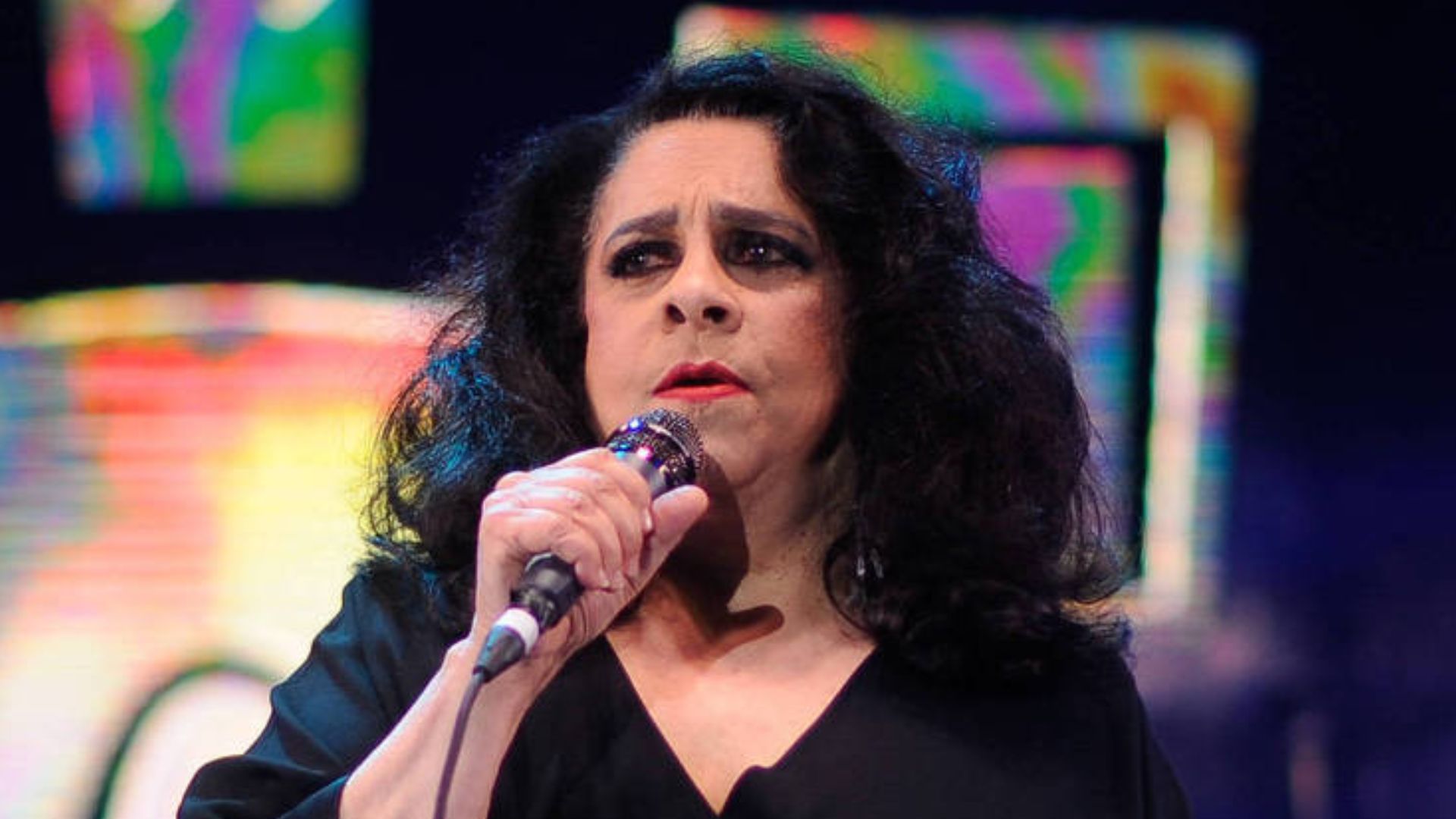Ex-empresário de Gal Costa faz denúncia contra viúva após sepultamento: “Deseja esconder”