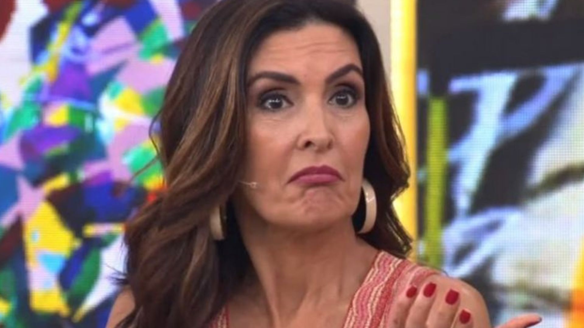 Fátima Bernardes fica revoltada e dá resposta em críticos: “Vão ter que me aguentar”