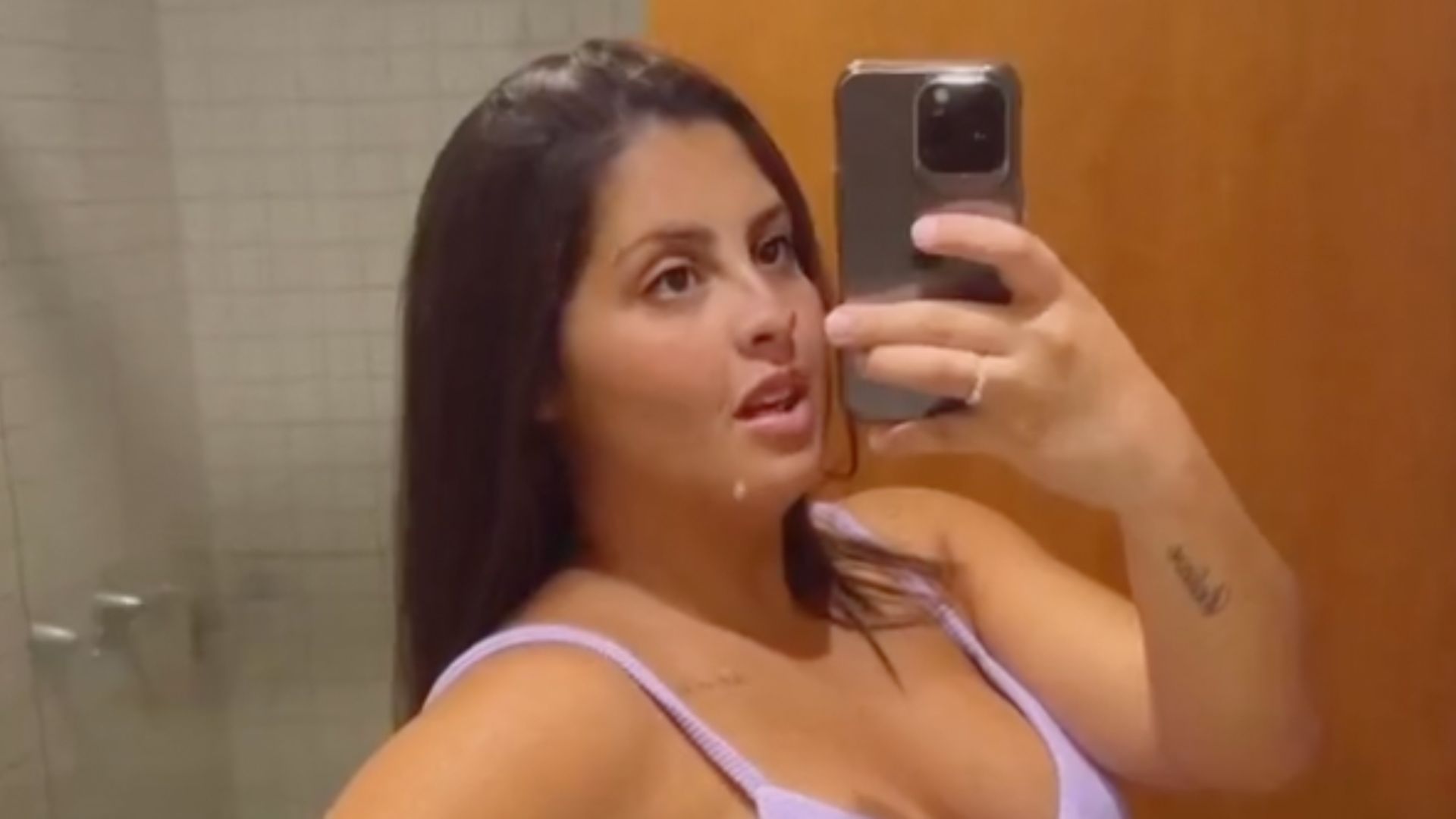 Que isso? Filha gata de Romário choca fãs ao exibir barriga deformada na gravidez
