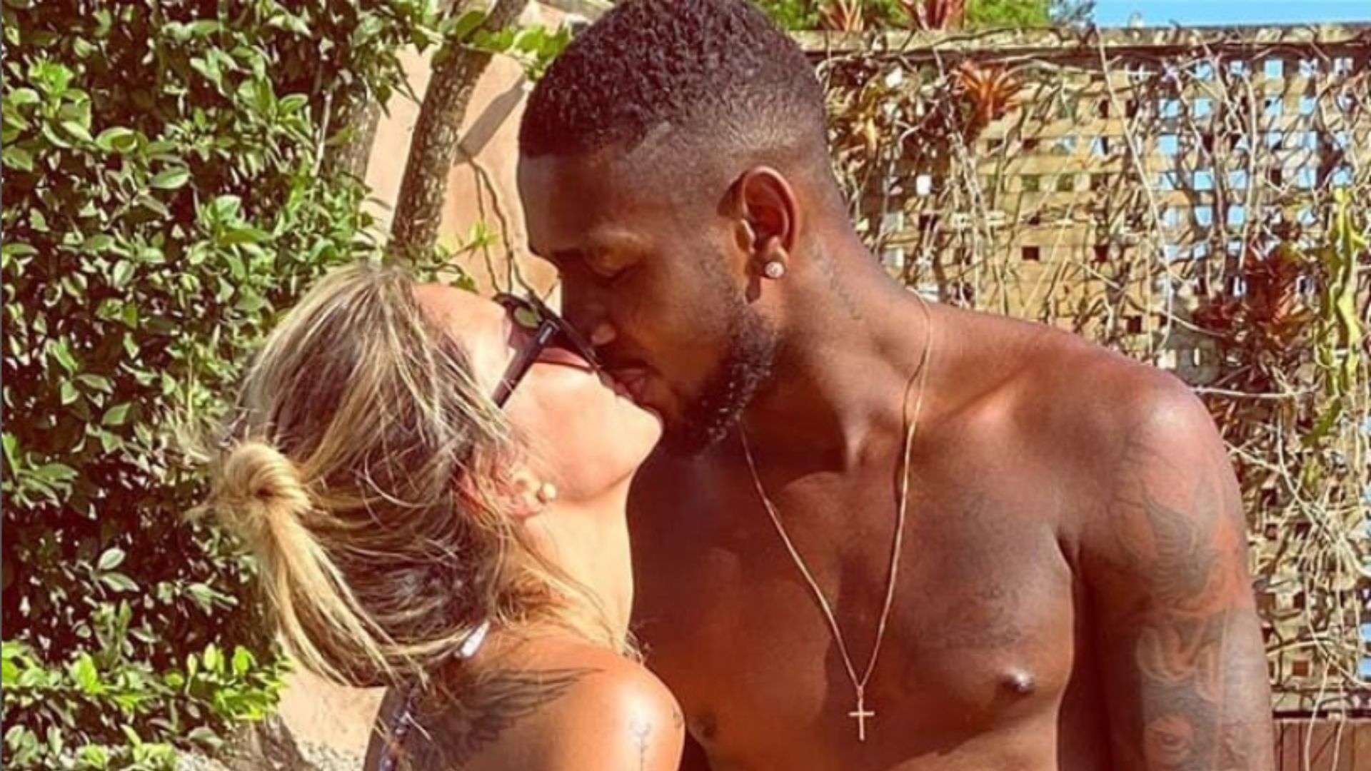 Ex-jogador do Flamengo, Gerson anuncia fim do casamento: “Não me perguntem”