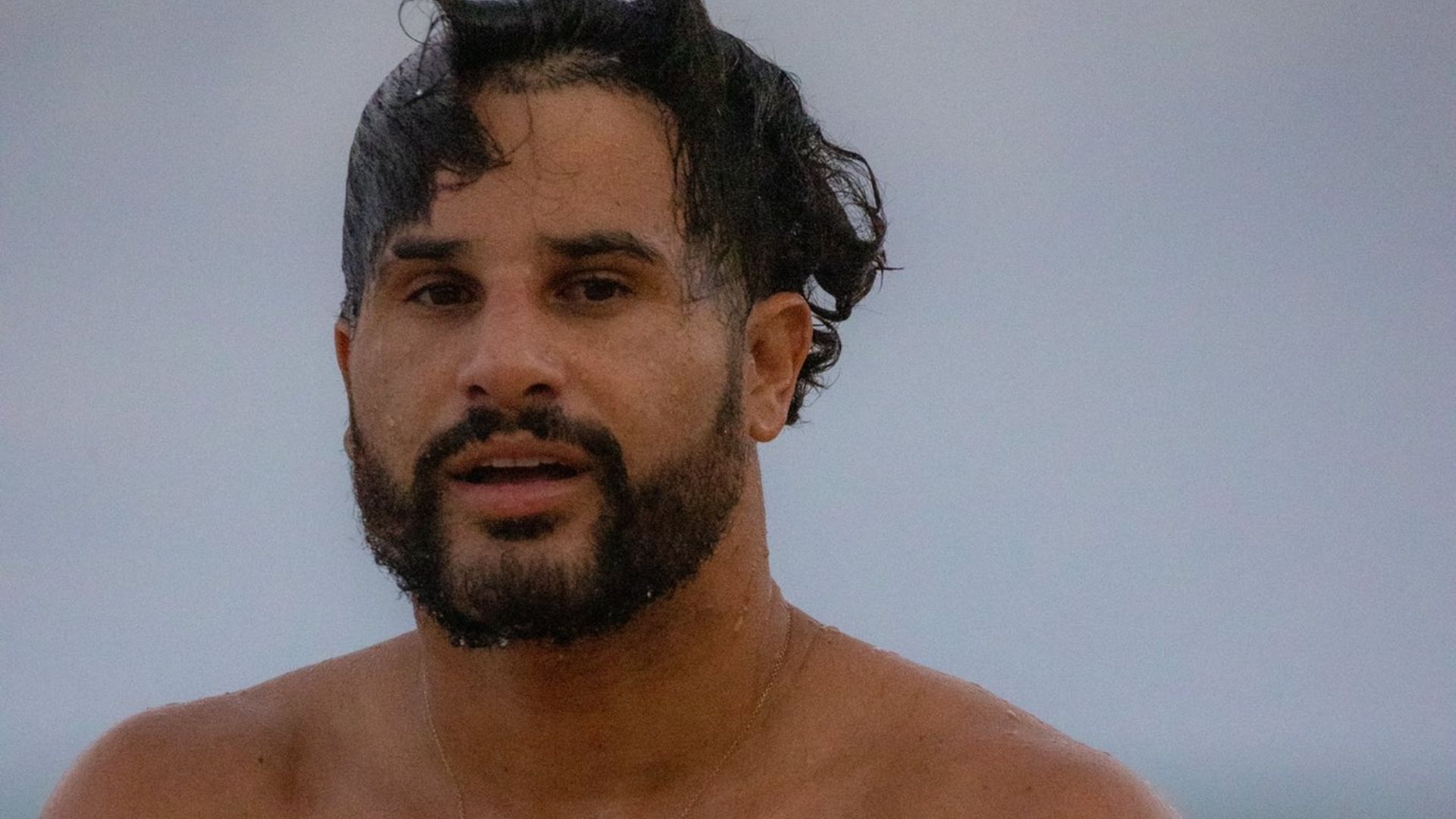 Campeão olímpico, Italo Ferreira foge de tubarão em alto-mar: “Me colocou pra fora”