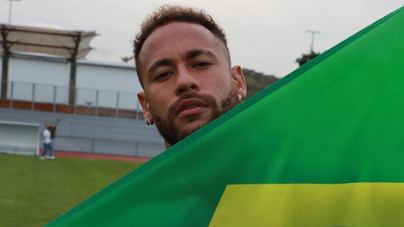 Fora da disputa do Brasil contra a Suíça, Neymar se revolta e alfineta críticos na web