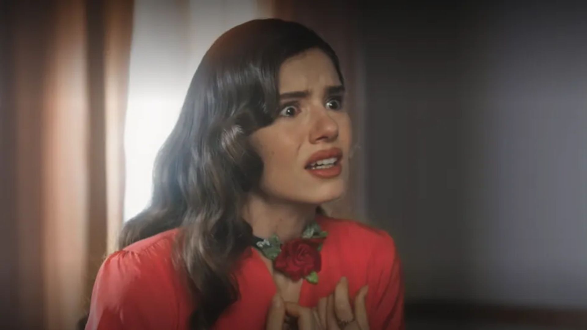 Amor Perfeito: Marê se desespera ao ser expulsa de casa: “Perdi tudo!”