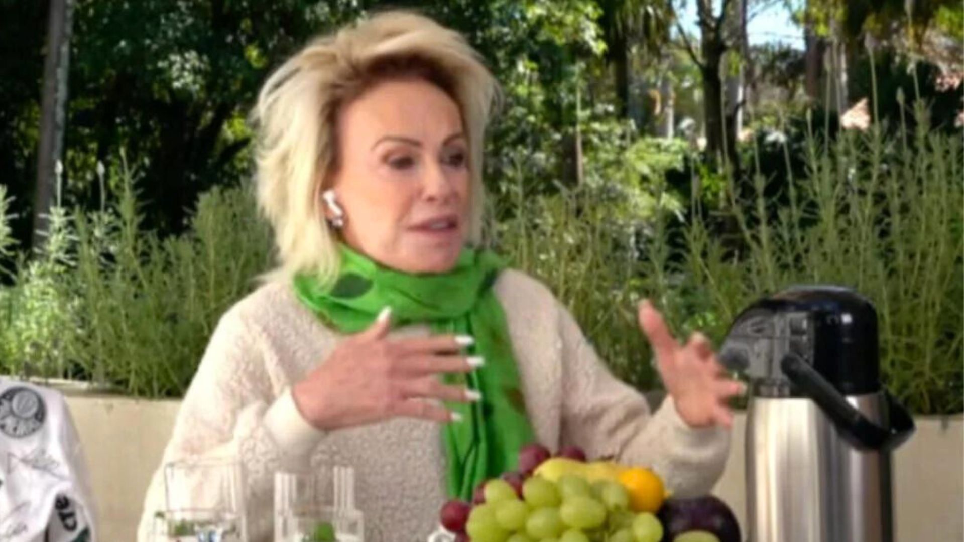 Afastada da Globo, Ana Maria Braga atualiza estado de saúde: “Estou longe”